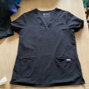 Figs black scrub top size medium